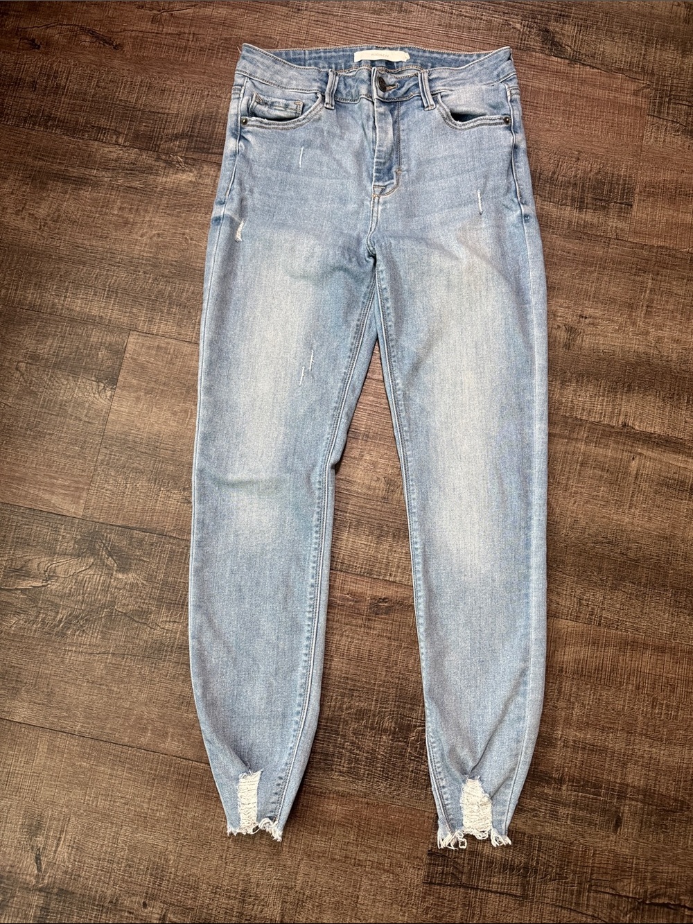 Light Wash Women's Ankle Jeans